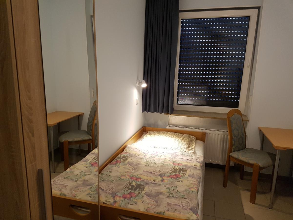 Hostel Gaestehaus Zum Padre 고흐 외부 사진